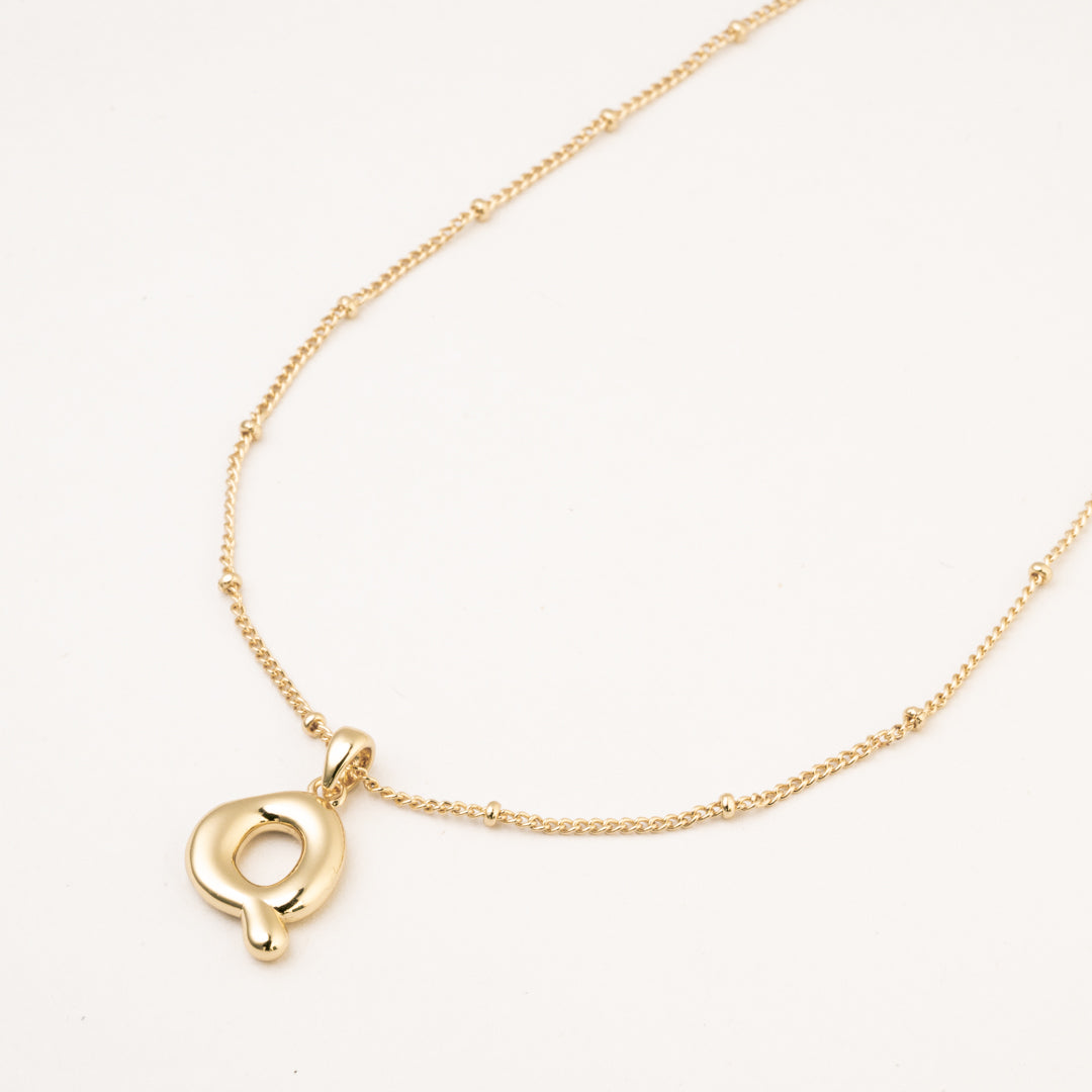 Gargantilla Letra Q Bold Chapa