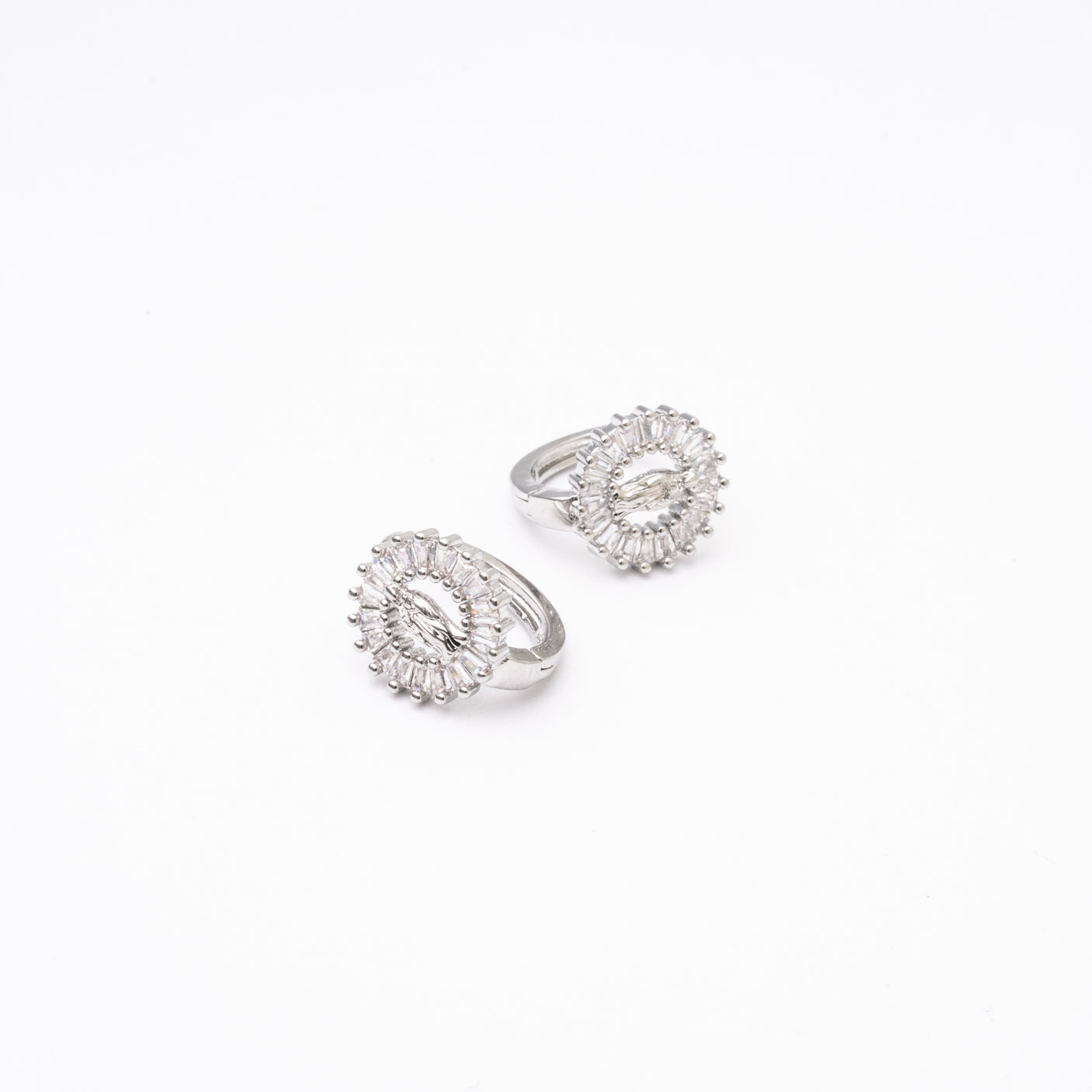 Huggies Virgen Con Aro de Diamantes Rodio