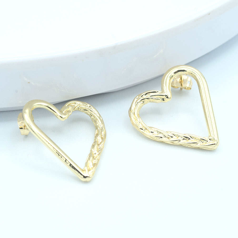 Aretes Corazón Trenzado Chapa