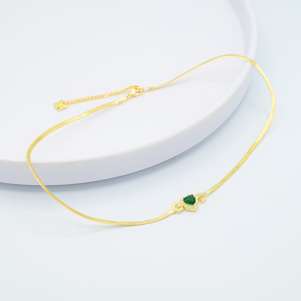 Gargantilla de Corazón con Piedra Verde Chapa