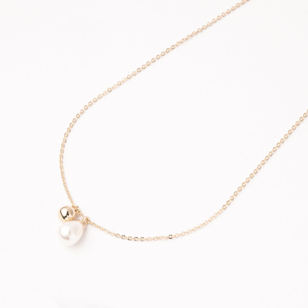 Gargantilla Perla Esencial Chapa