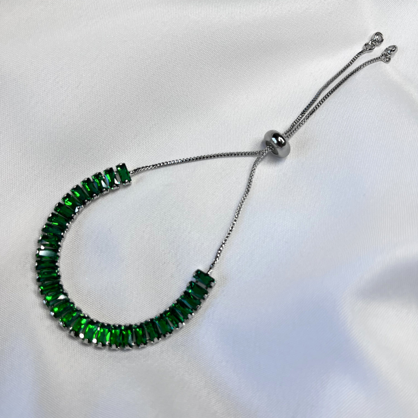 Pulsera Barra de Esmeraldas Rodio